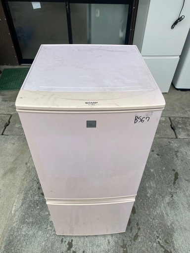 NO B567?福岡市内配送設置無料✨?137L 2ドア冷蔵庫 つけかえどっちもドア シャープ SJ-14E3-KP キーワード ピン