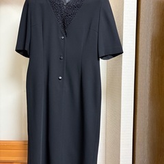 【レディース喪服】半袖ワンピース＋ジャケット セットの画像