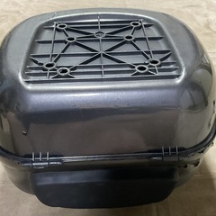 HZT バイクリヤボックス！鍵/ステー/金具あり！の画像