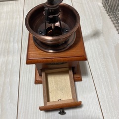 コーヒー　豆挽きの画像