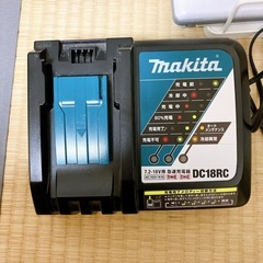 マキタ コードレス掃除機CL180 カプセル式 18V バッテリ充電器付 CL180FD ヘッド2つの画像