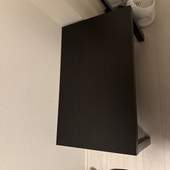 ikeaのテーブルの画像
