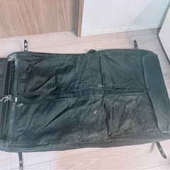 スーツ収納付きバックの画像