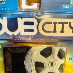 DUB CITY 1972 CHEVY CHEYENNE 1:64 訳あり　おもちゃ　ミニカーの画像