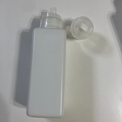 液体入れボトル　4本の画像