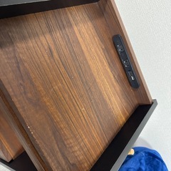 習志野市に引き取り来れる方限定！ナイトテーブルの画像