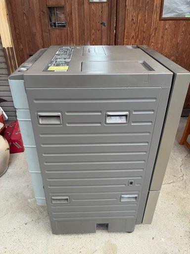 美品！Panasonic パナソニック ドラム式洗濯機 NA-VG2400L 10kg スクエア型