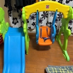 トイザらス　滑り台ブランコの画像