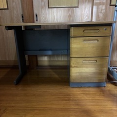 パソコン机の画像