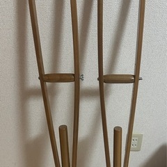 松葉杖　木の画像