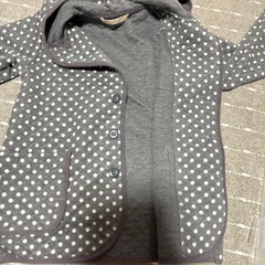 フード付きジャンパーの画像
