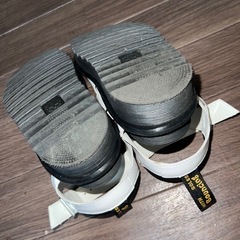 Dr.Martens サンダルの画像