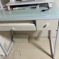 デスクの画像
