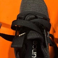 adidas  スニーカー  24.5せんちcm黒 の画像