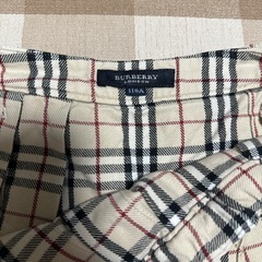 バーバリースカートの画像