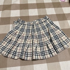 バーバリースカートの画像