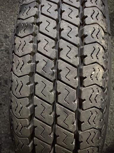 ヨコハマタイヤ  ほぼ新品2本 145R12 6PR