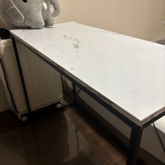 【LOWYA】大理石風天板デスクの画像