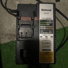 パナソニックインパクトドライバー充電器　中古の画像