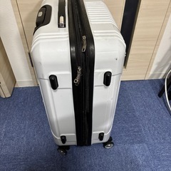 キャリーケースの画像