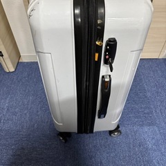 キャリーケースの画像
