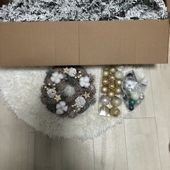 ニトリ　クリスマスツリー　ハーフ150cmセットの画像