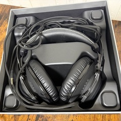 ゲーミングヘッドセット　リモコン、マイク付き　hyperX の画像
