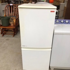 2011年製 SHARP　2ドア 137L 冷蔵庫 SJ-C14T-Wの画像