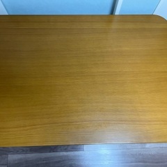 昇降テーブルの画像