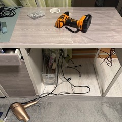 IKEA　MICKE ミッケ　学習デスクの画像