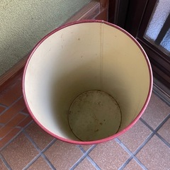 昭和レトロ　ゴミ箱の画像
