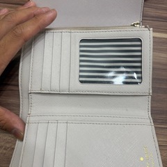 ケイトスペード　三つ折り財布
の画像