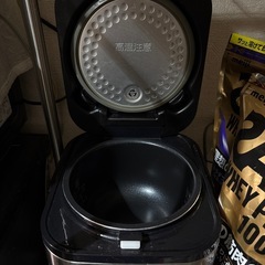 Haier製炊飯器の画像