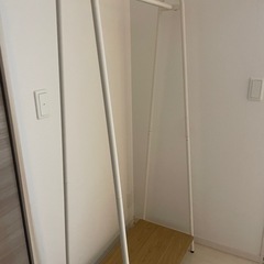 衣類ラックの画像