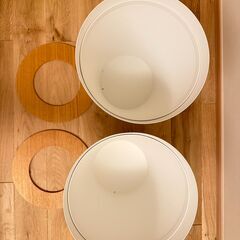 おしゃれで安定感のある丸形 木製蓋 7Lゴミ箱 2個セットの画像