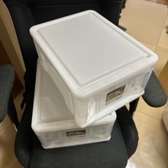 小物収納ケースにこ２個　収納ボックス　クリアケースの画像