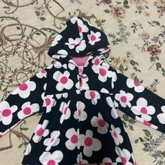 女児服80〜90サイズ　まとめて200円
の画像