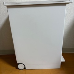 KEYUCA製  ゴミ箱の画像