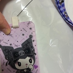 クロミとピカチュウのカードケースの画像