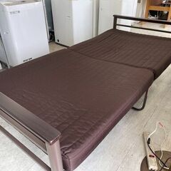 ニトリ折りたたみベッド３人掛けソファ　サイズ幅95×奥行189×高さ45cmの画像