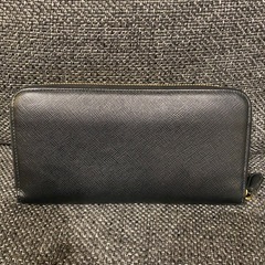 プラダ　財布の画像