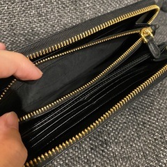 プラダ　財布の画像