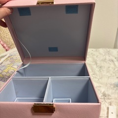 コスメボックスの画像