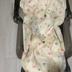 【保証書あり】combi コンビ　ネムリラ　オートスウィング　バウンサー　サンリオベビー　シートの画像