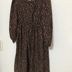 リンクコーデ　ZARA 花柄 ワンピース 親子コーデ　お揃いコーデの画像