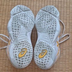 ASICS バッシュ ホワイト/イエロー　unprearslow 25.5の画像