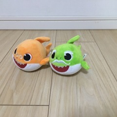 ベイビーシャーク おもちゃ　ぬいぐるみ セットの画像