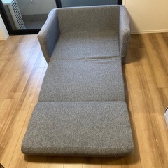 【10/12午前引取希望】ソファベッドの画像