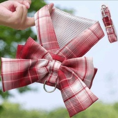 犬のリボンハーネス　赤の画像