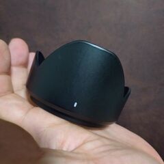 lumix G VARIO 14-45mm F3.5-5.6 のフードの画像